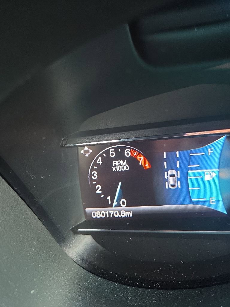 Used 2017 Ford Explorer Limited w/ Equipment Group 301A FWD image 8