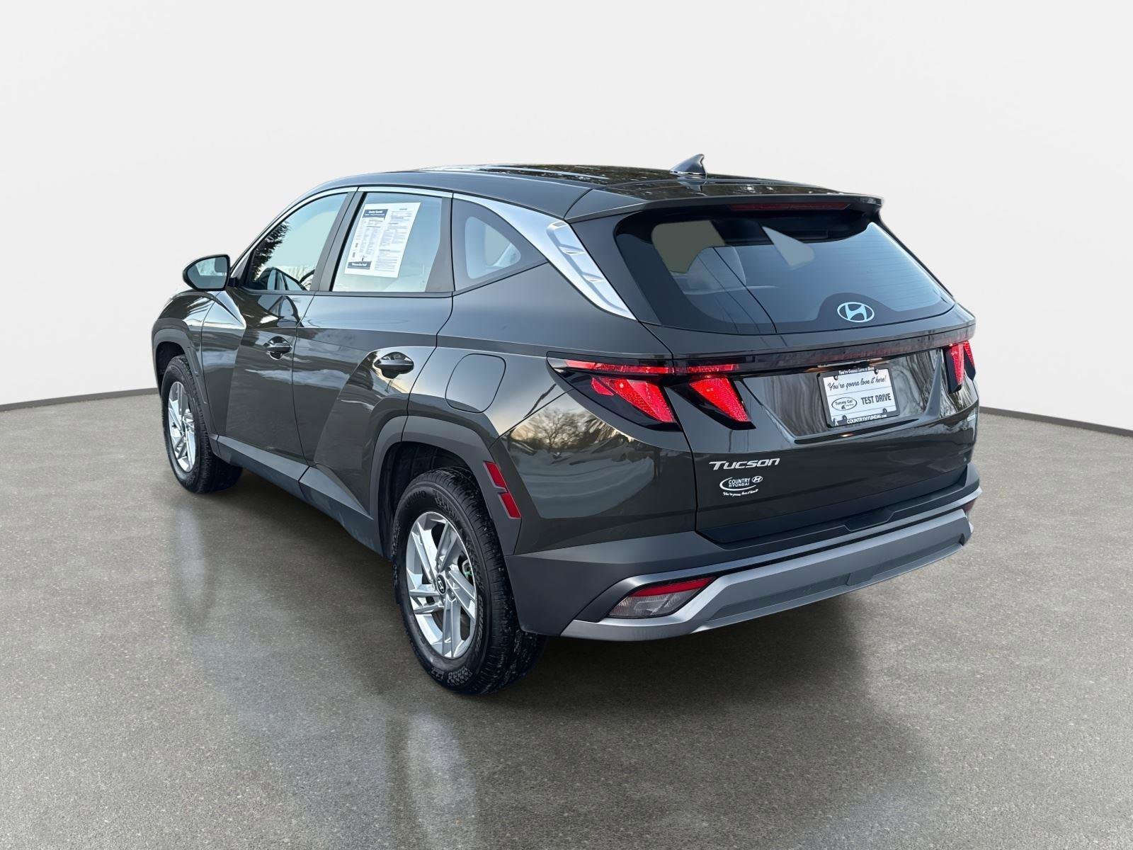 Certified 2025 Hyundai Tucson SE image 7