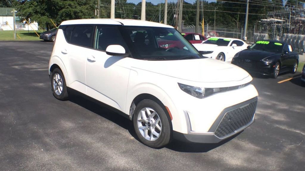 Used 2024 Kia Soul LX w/ Option Group 015 video 2
