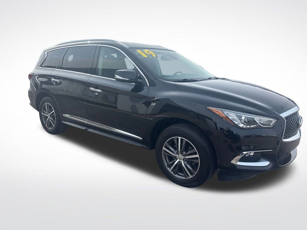 Used 2019 INFINITI QX60 Luxe w/ Essential Package image 11