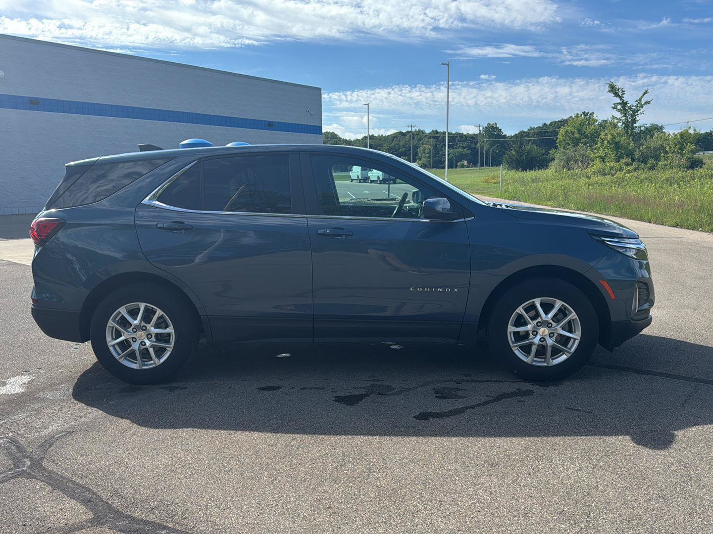 Used 2024 Chevrolet Equinox LT AWD/4WD image 6
