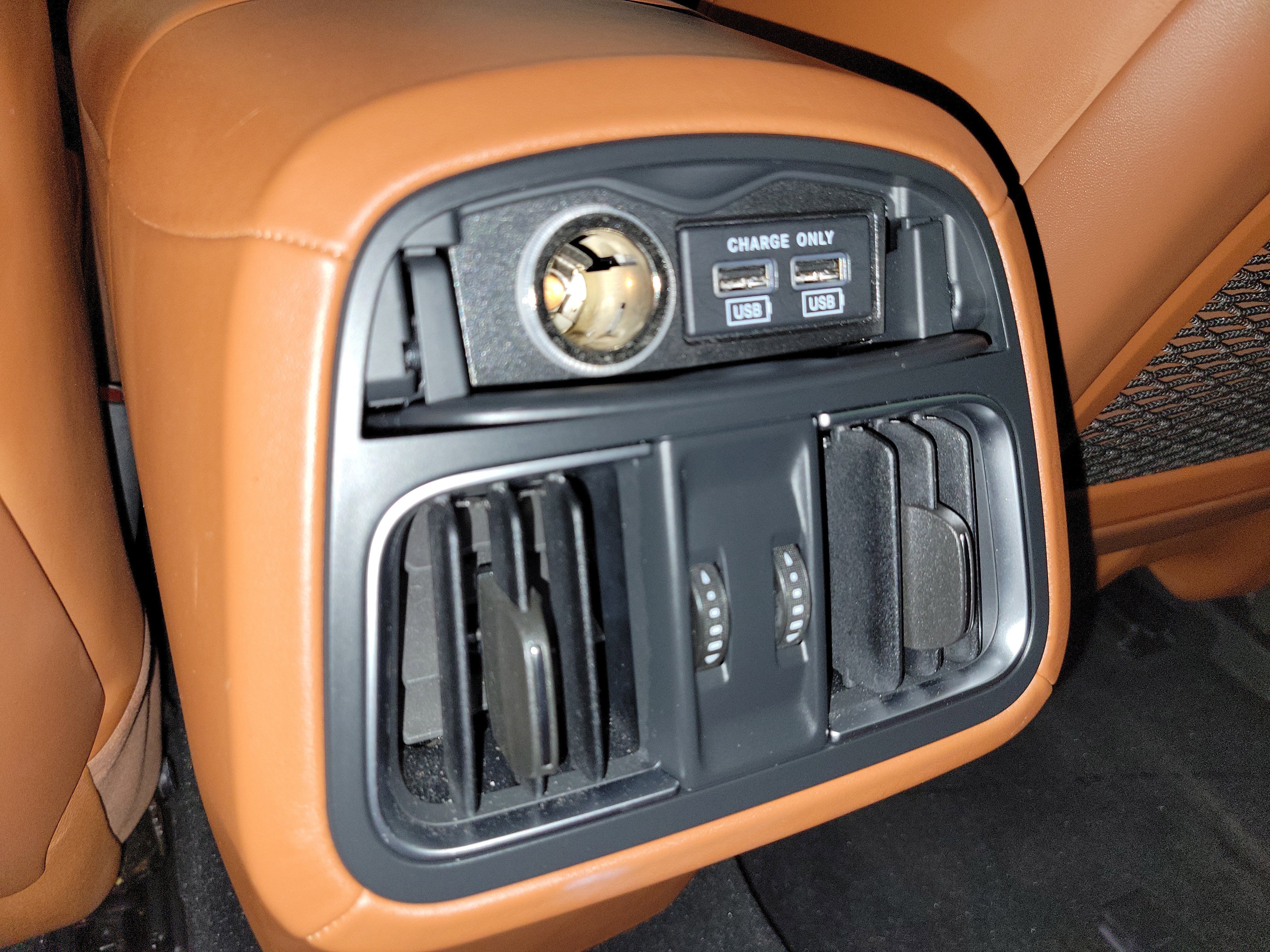 Used 2019 Maserati Levante GranLusso image 13