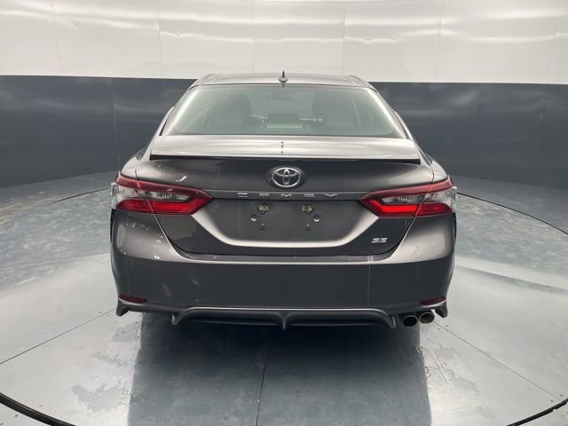 Used 2022 Toyota Camry SE FWD image 6