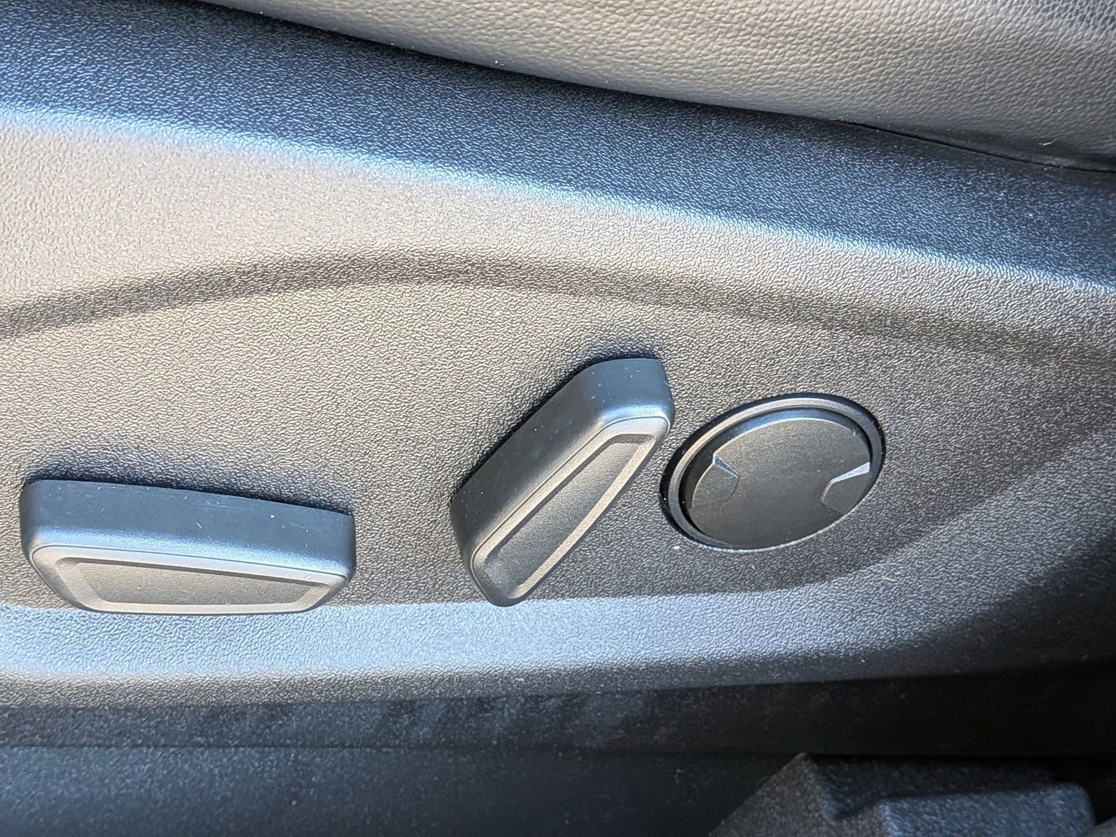 Certified 2024 Ford Edge ST-Line image 23