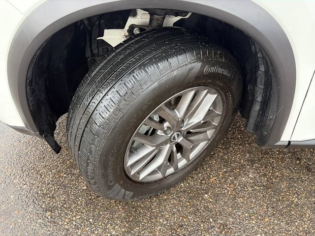 Used 2022 Nissan Rogue S AWD/4WD image 16