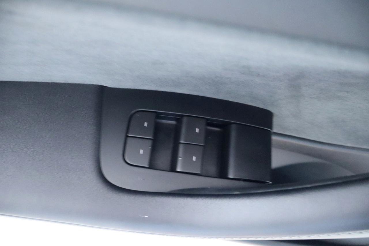 Used 2023 Tesla Model 3 Standard Range RWD image 27