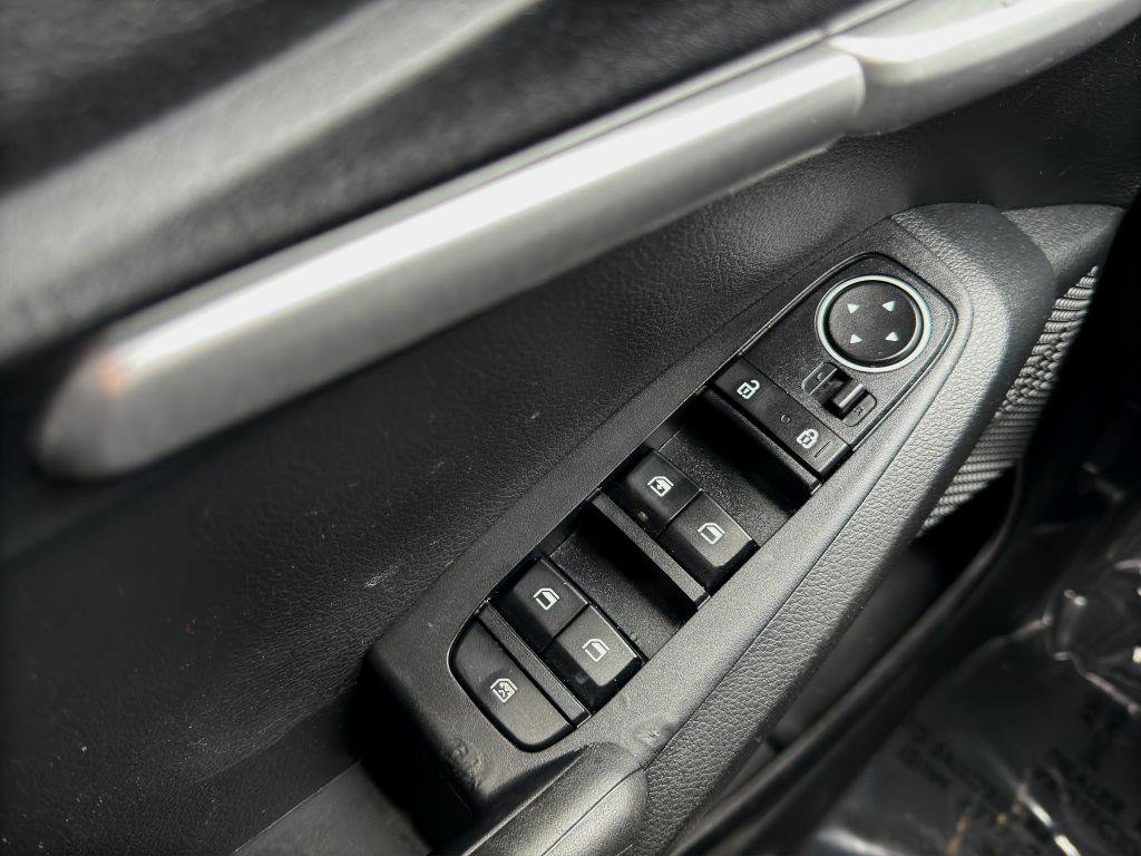 Used 2021 Kia Seltos LX image 11