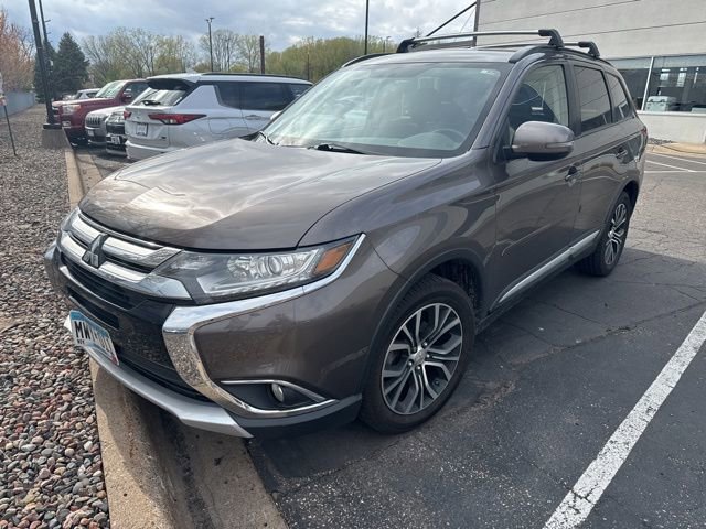 Used 2016 Mitsubishi Outlander SEL AWD/4WD image 4