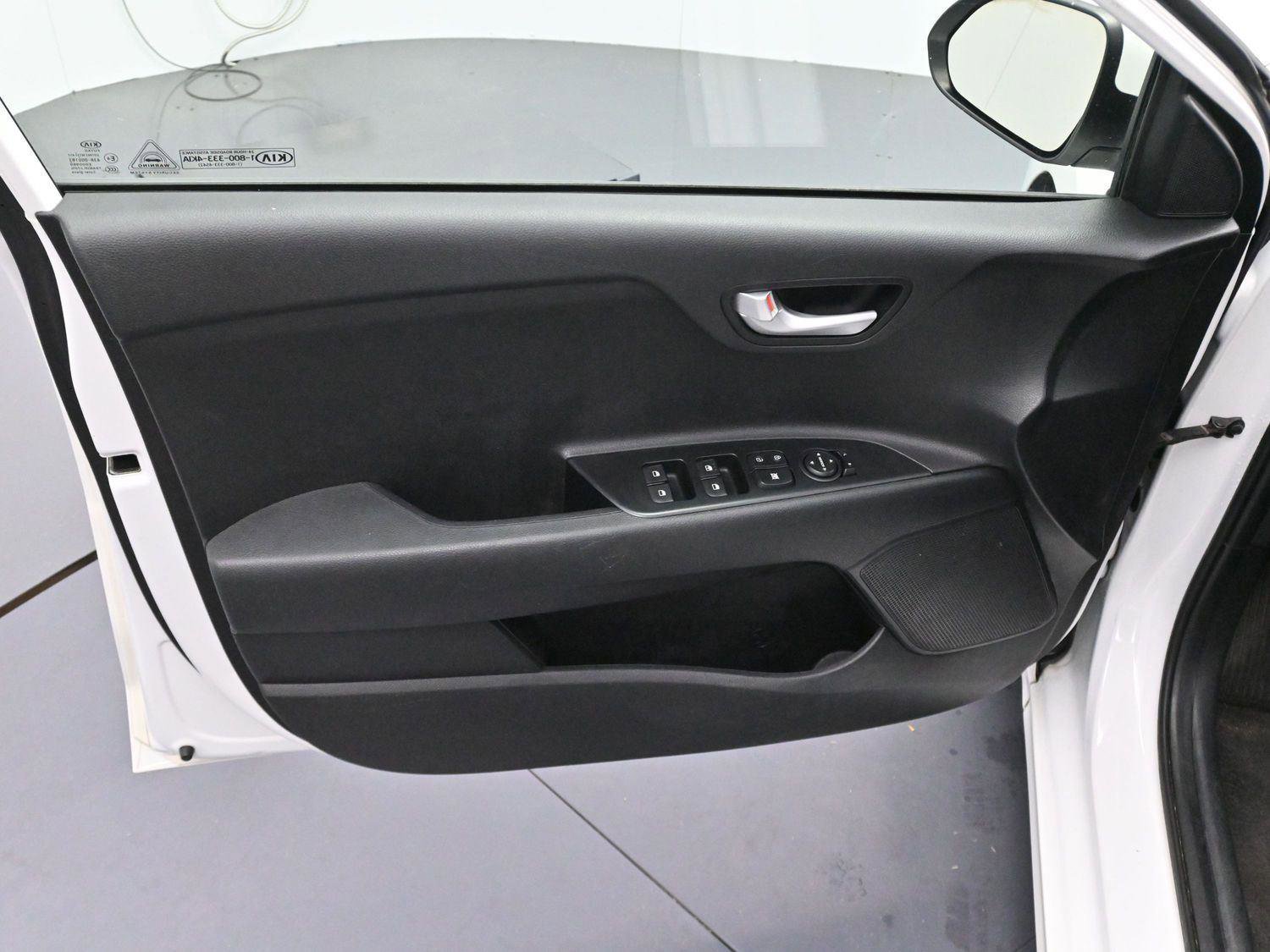 Used 2021 Kia Rio S image 9