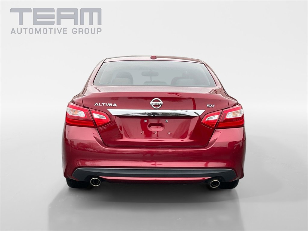 Used 2017 Nissan Altima 2.5 SV w/ Convenience Package image 6