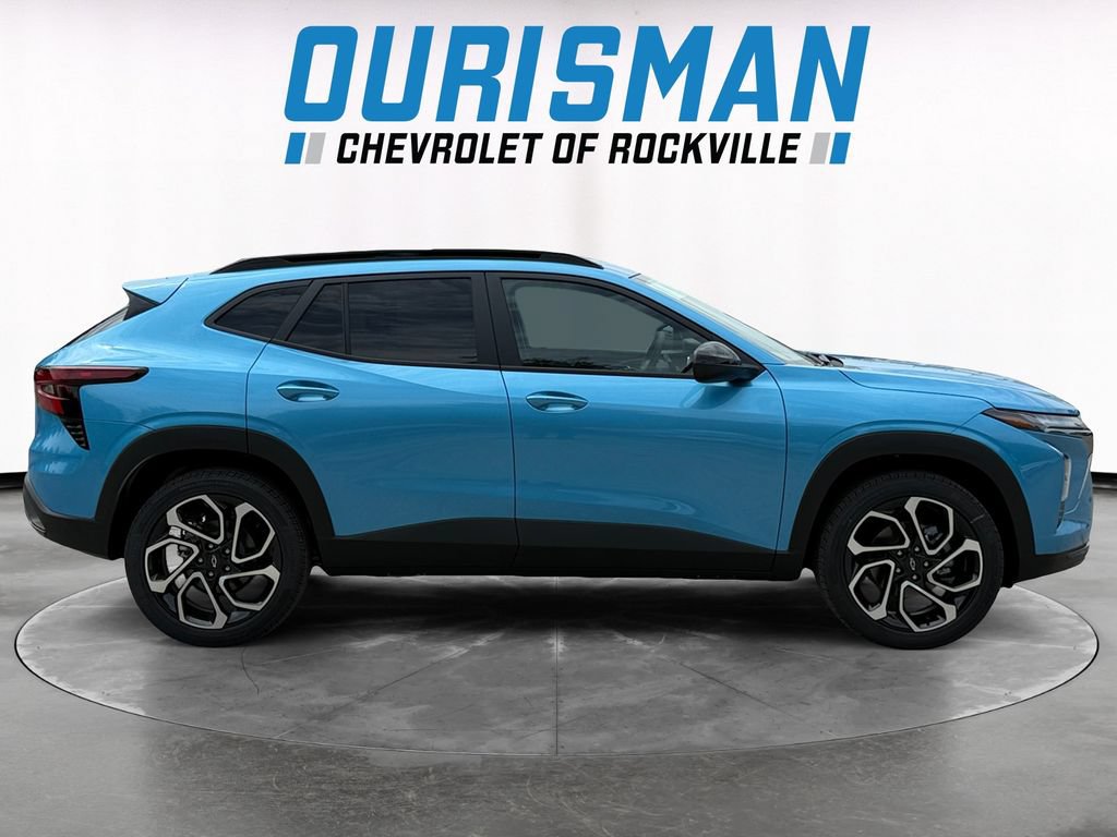 New 2026 Chevrolet Trax RS w/ Sunroof Package FWD image 7