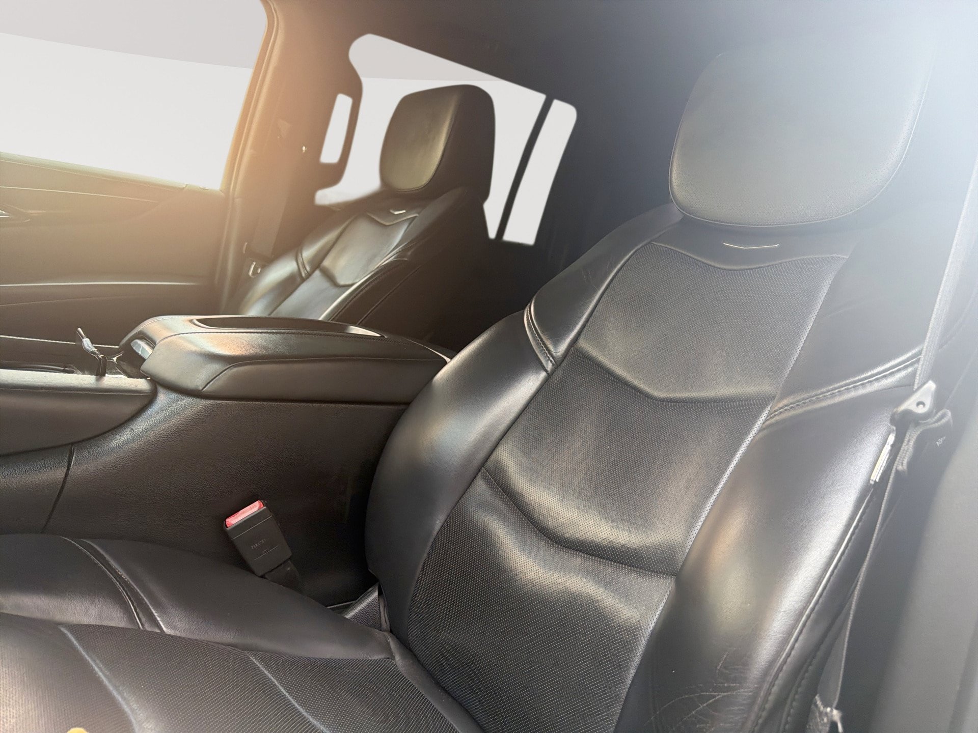 Used 2018 Cadillac Escalade ESV Platinum RWD image 13