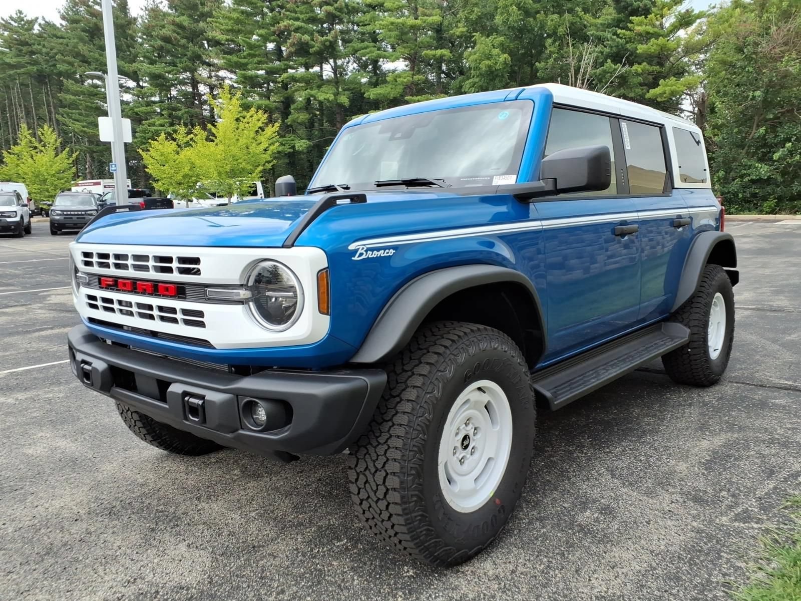 New 2026 Ford Bronco Heritage Edition AWD/4WD image 4