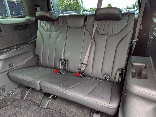 Used 2025 Hyundai Palisade Limited FWD image 16