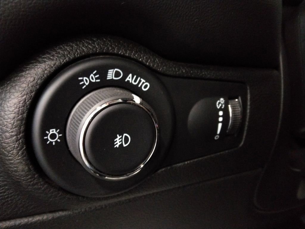 Used 2023 Dodge Durango SRT image 18