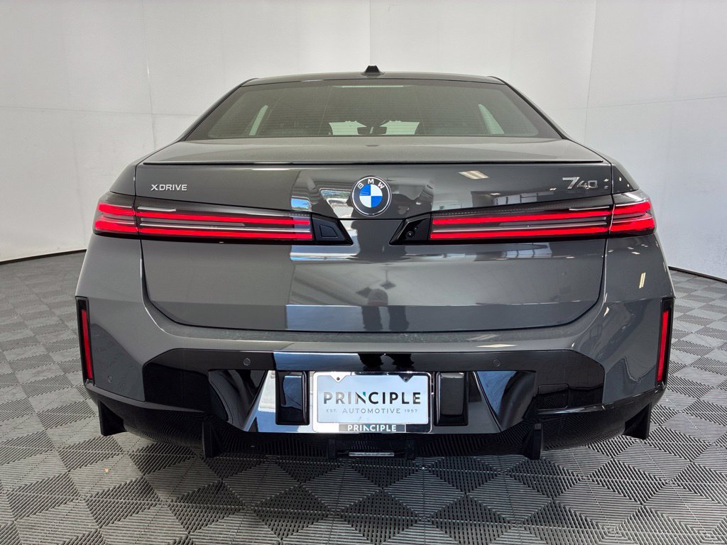New 2027 BMW 740i xDrive w/ M Sport Professional Package AWD/4WD image 6