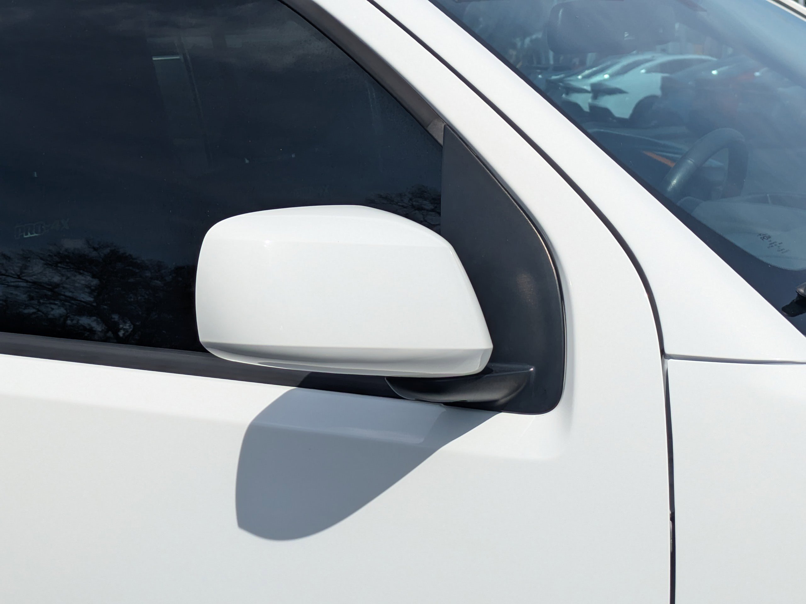 Used 2019 Nissan Frontier PRO-4X w/ Pro-4x Luxury Package image 12