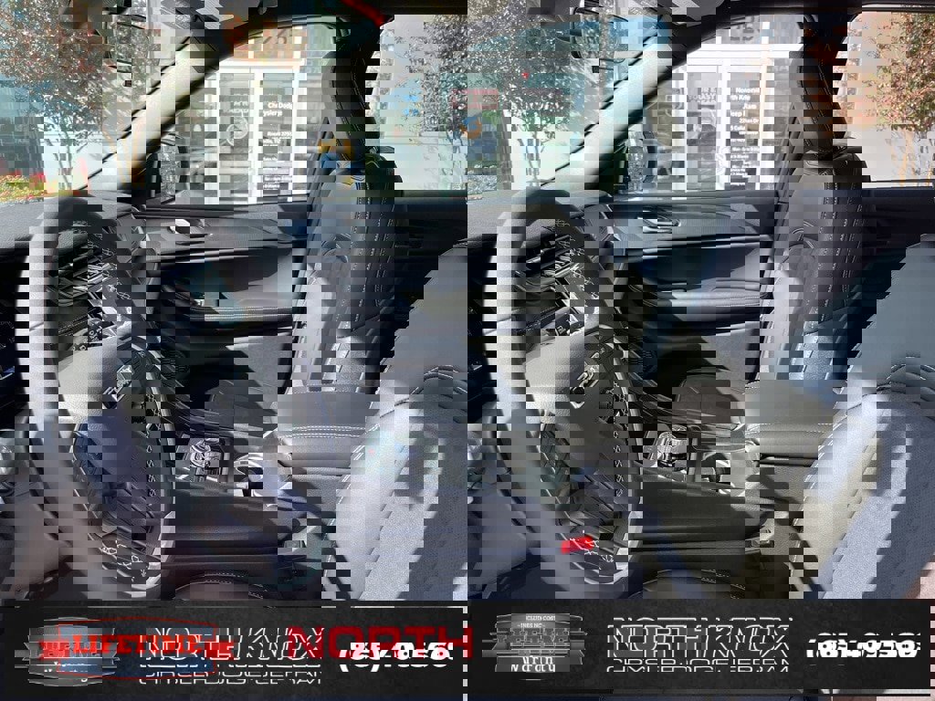 New 2025 Jeep Grand Cherokee Altitude image 3