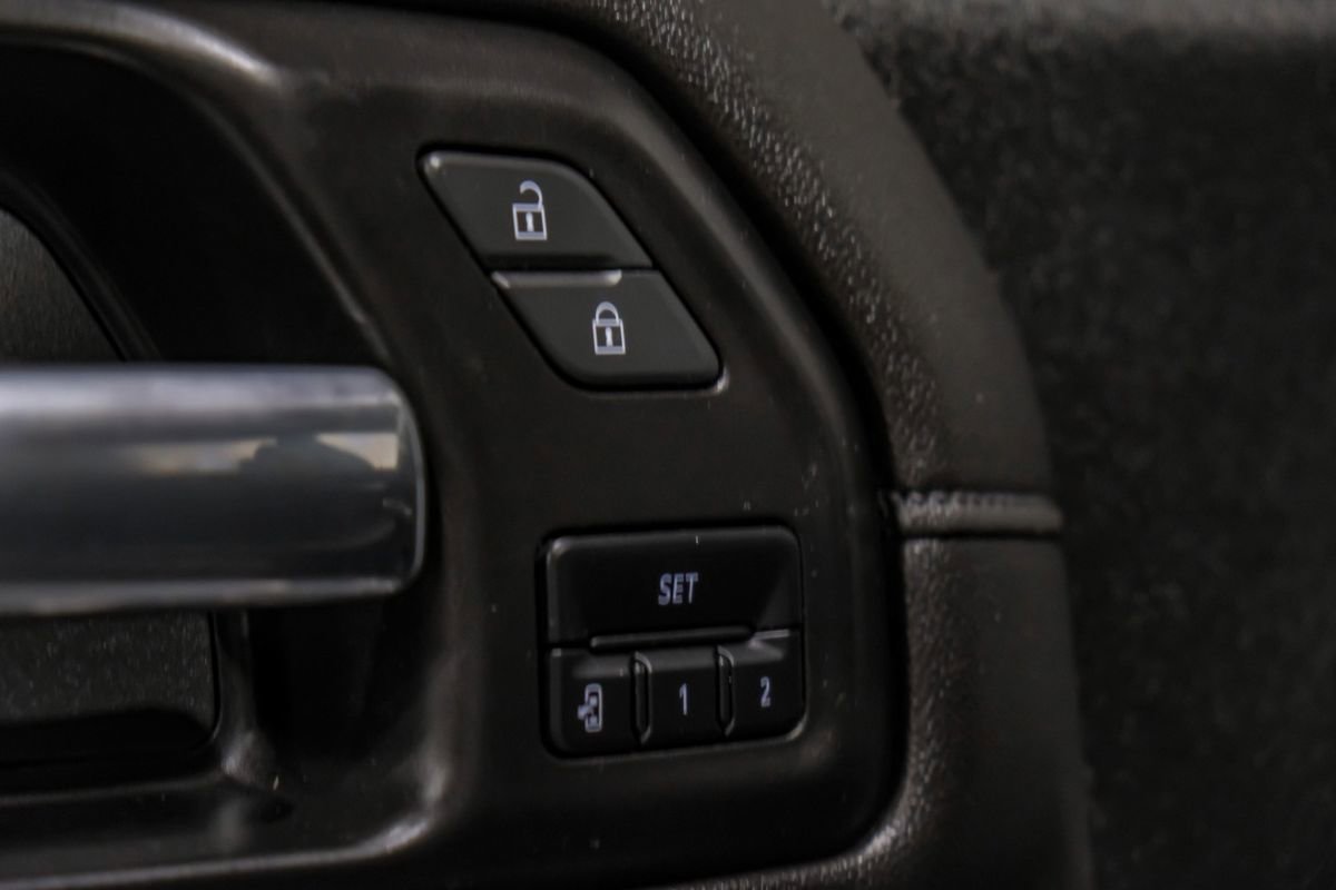 Used 2022 Chevrolet Silverado 3500 High Country image 46