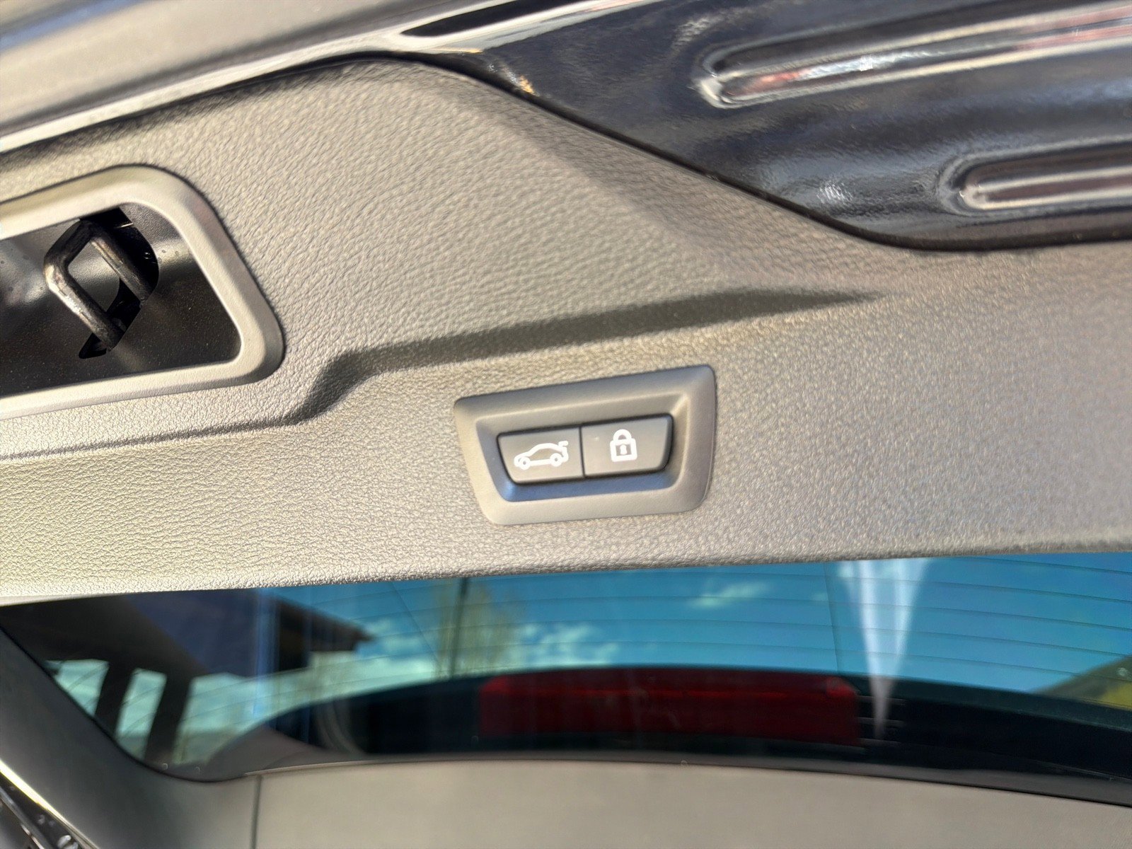 Used 2018 BMW X5 M image 45