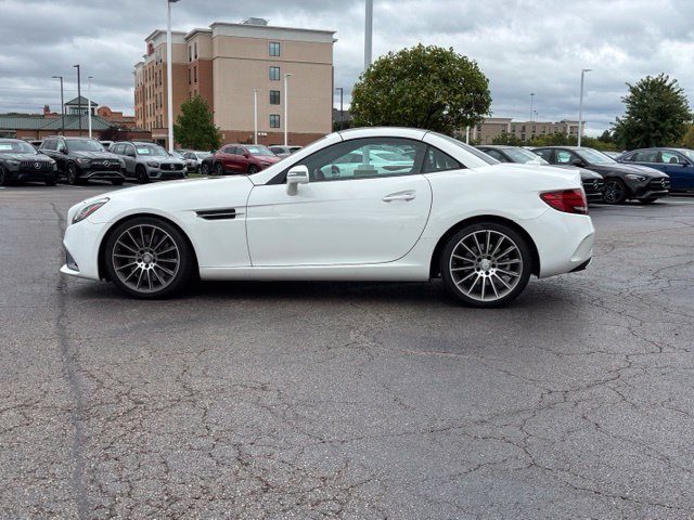 Certified 2017 Mercedes-Benz SLC 300 image 4
