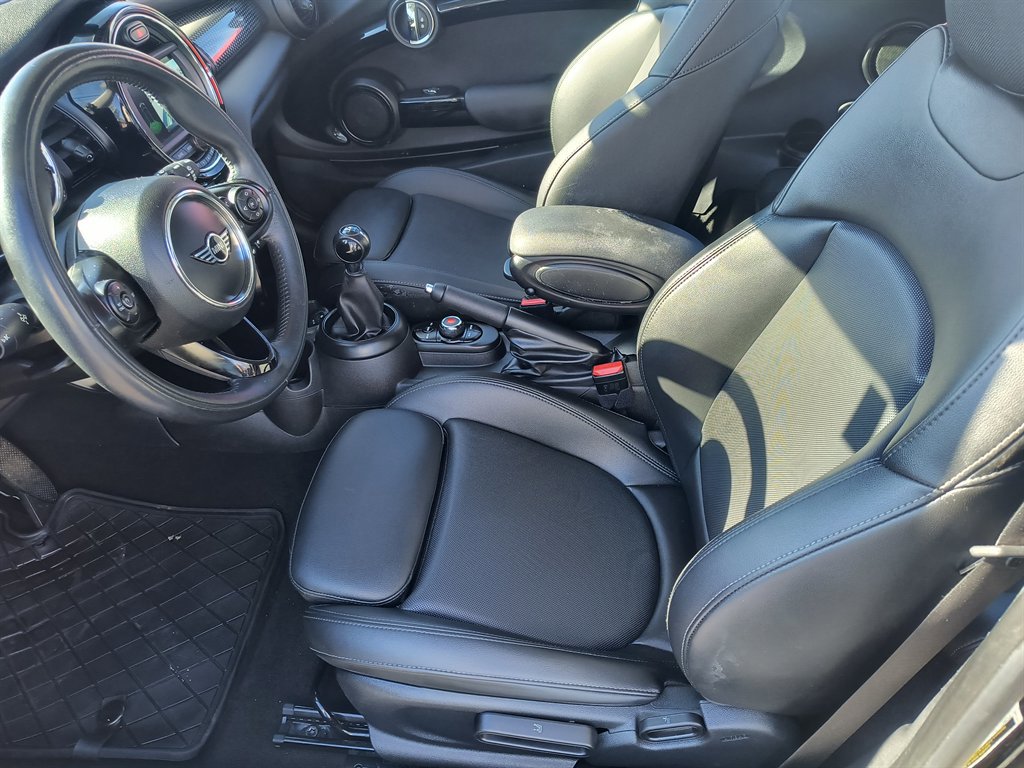 Used 2019 MINI Cooper S image 14