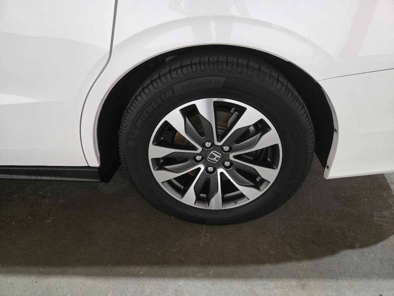 Used 2023 Honda Odyssey EX-L image 26