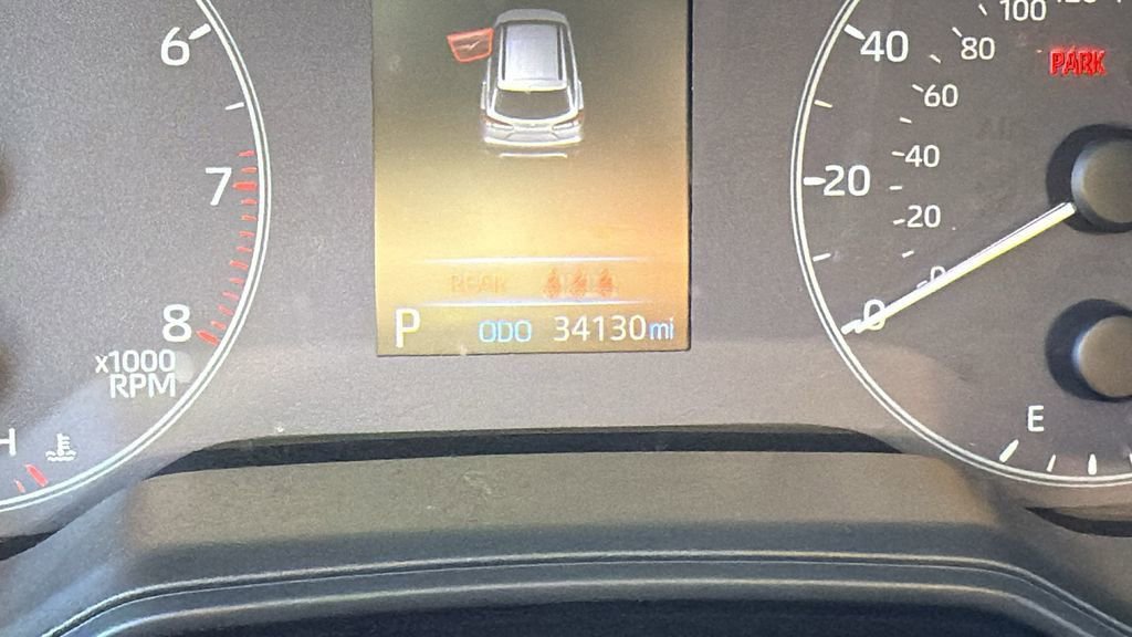 Used 2023 Toyota Corolla Cross LE image 25