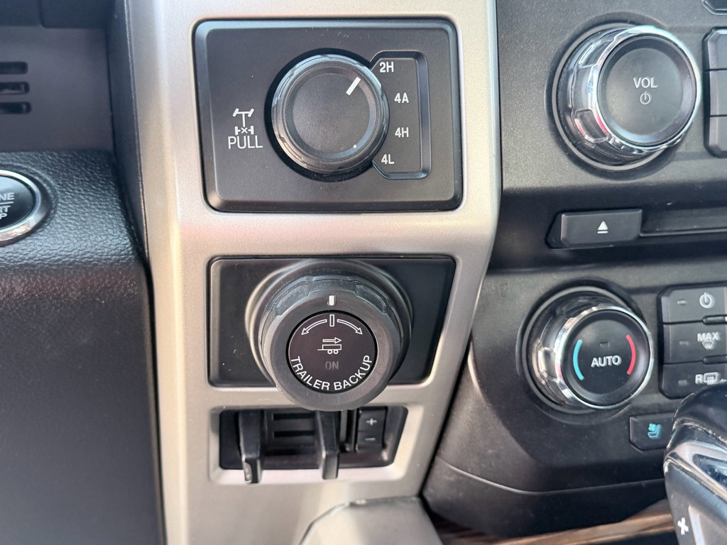 Used 2018 Ford F150 Lariat w/ Trailer Tow Package AWD/4WD image 16