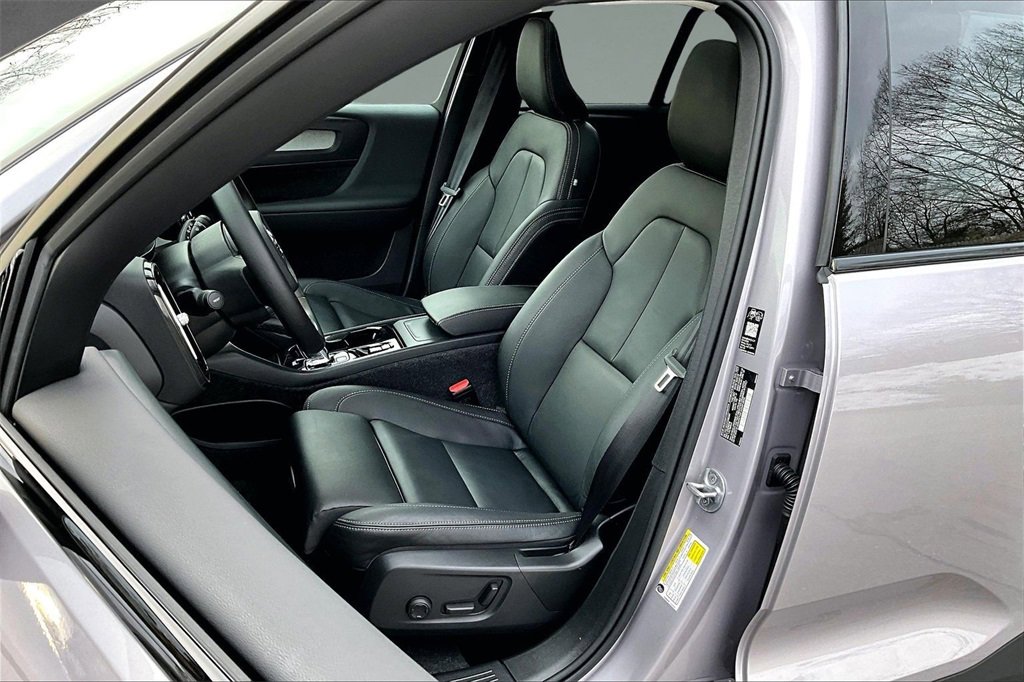 Used 2026 Volvo XC40 B5 Plus w/ Protection Package Premier image 20