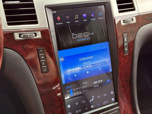 Used 2012 Cadillac Escalade EXT Luxury image 27