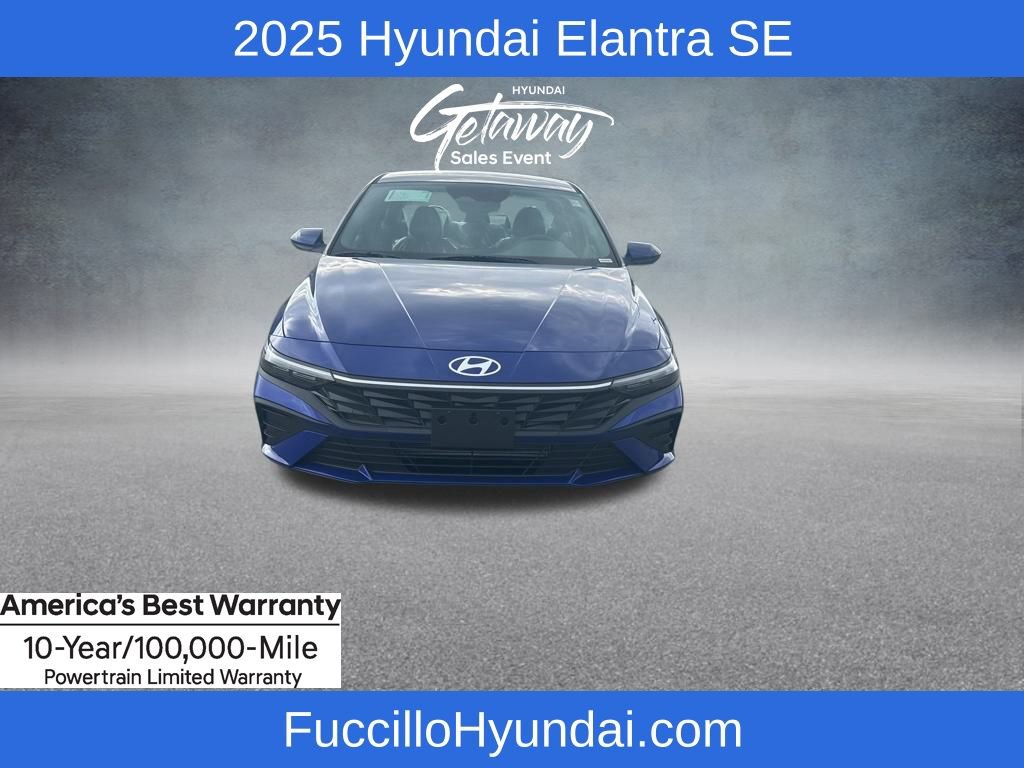 New 2025 Hyundai Elantra SE image 3