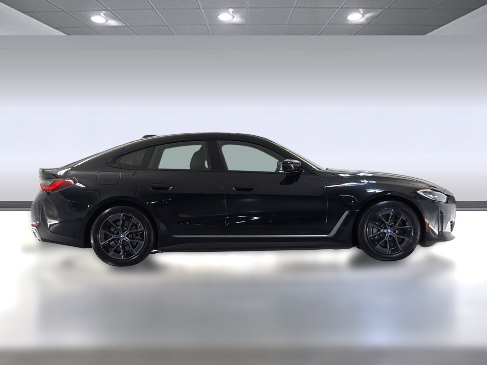 Certified 2023 BMW i4 eDrive35 w/ Premium Package RWD image 7