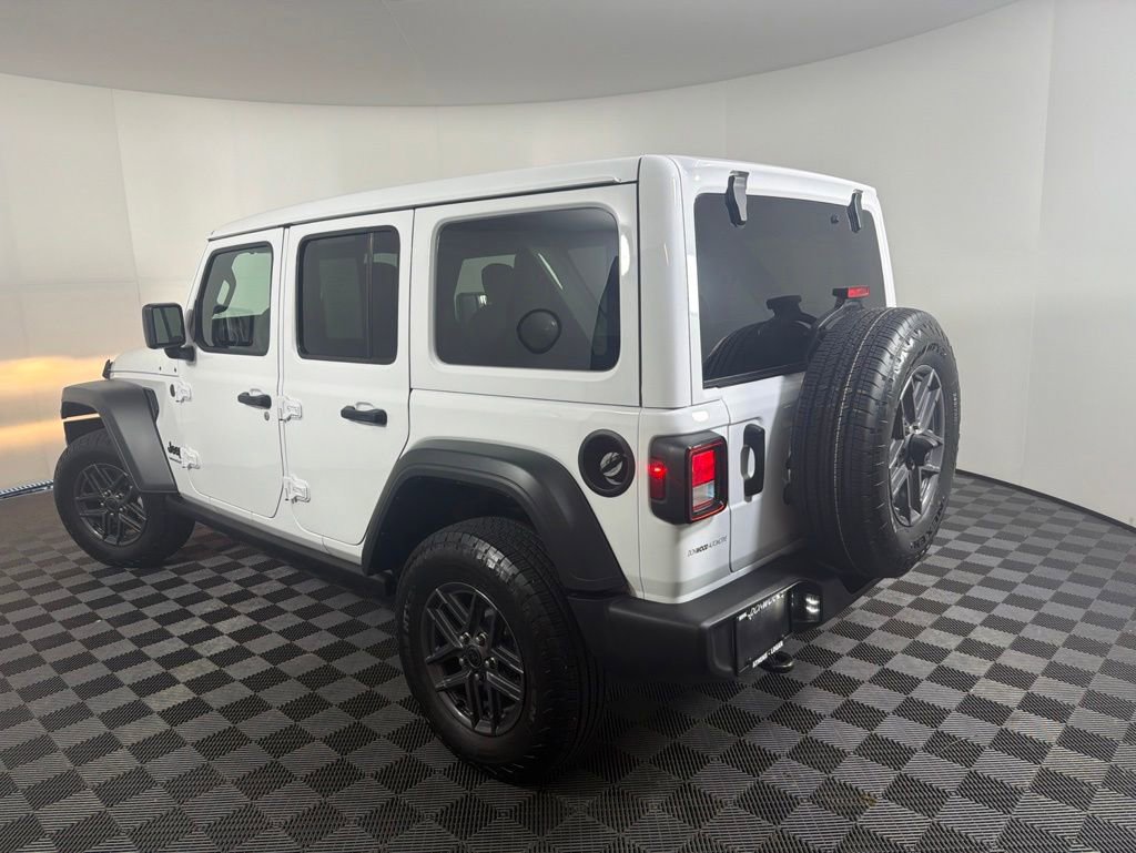 Used 2025 Jeep Wrangler Unlimited Sport AWD/4WD image 12