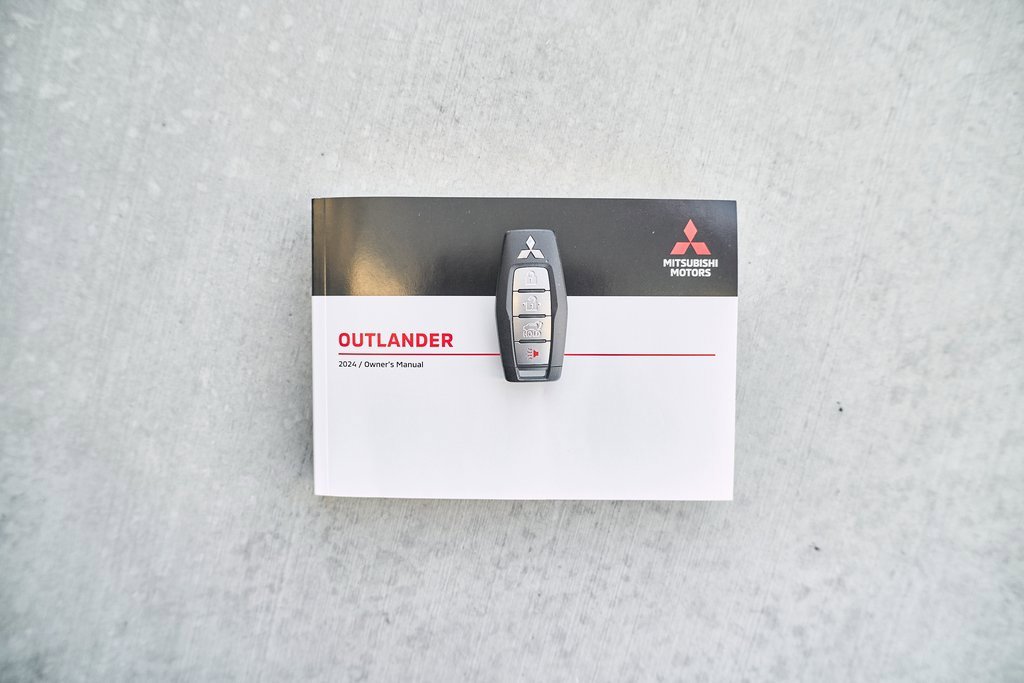 Used 2024 Mitsubishi Outlander SE image 50