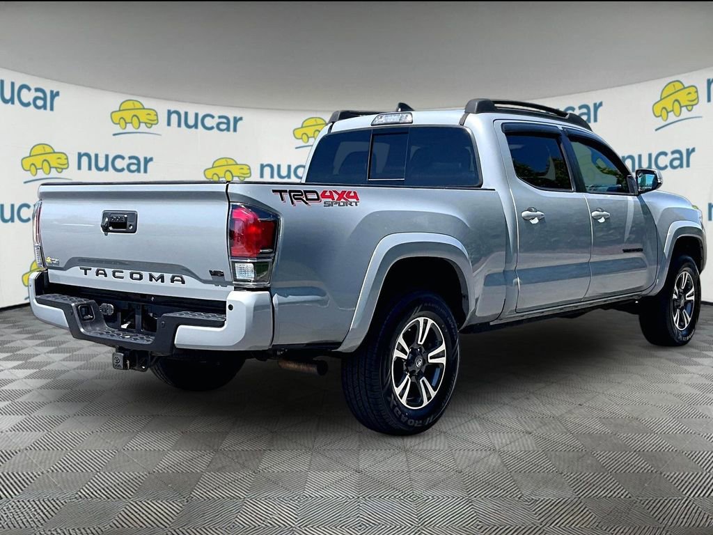Used 2019 Toyota Tacoma TRD Sport w/ TRD Premium Sport Package AWD/4WD image 6