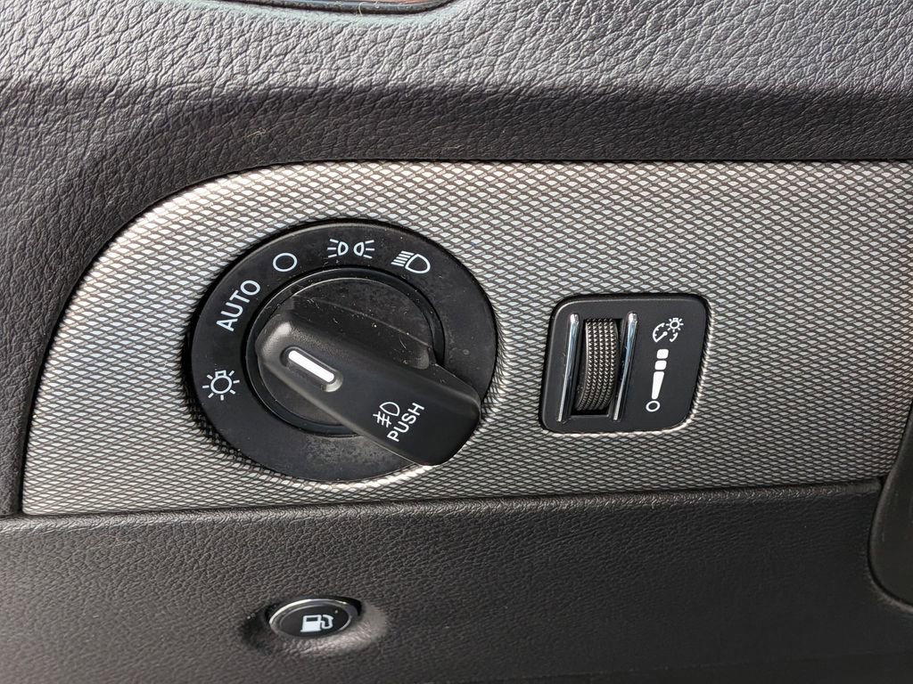 Used 2020 Dodge Durango GT image 26