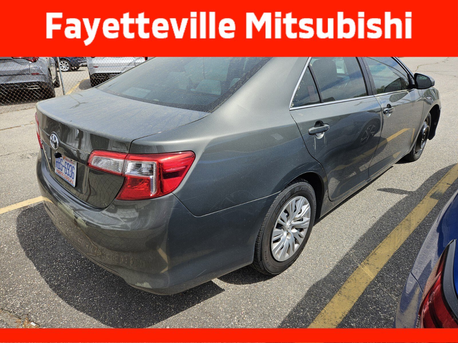 Used 2013 Toyota Camry L image 11