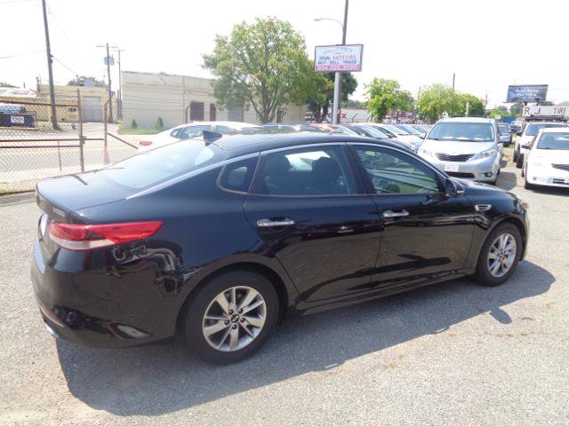Used 2016 Kia Optima LX w/ Option Group 014 image 11