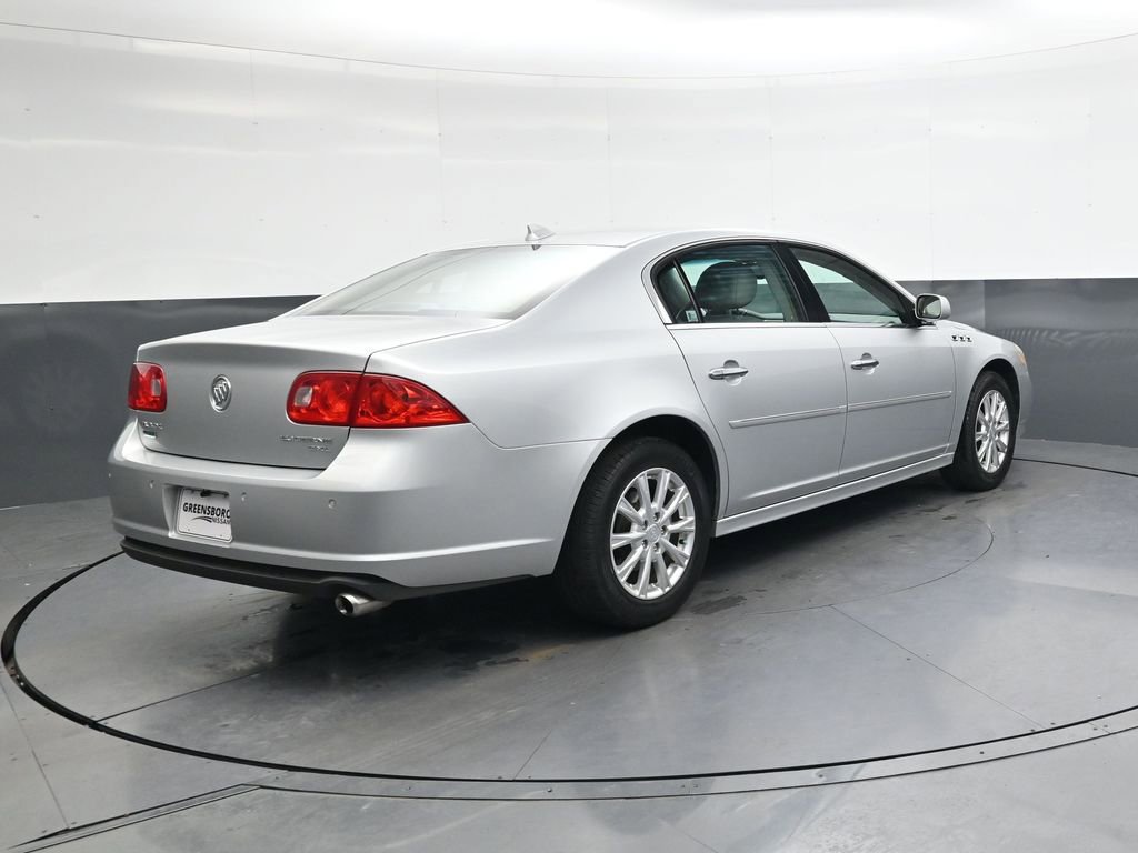 Used 2011 Buick Lucerne CXL w/ Driver Confidence Package image 4