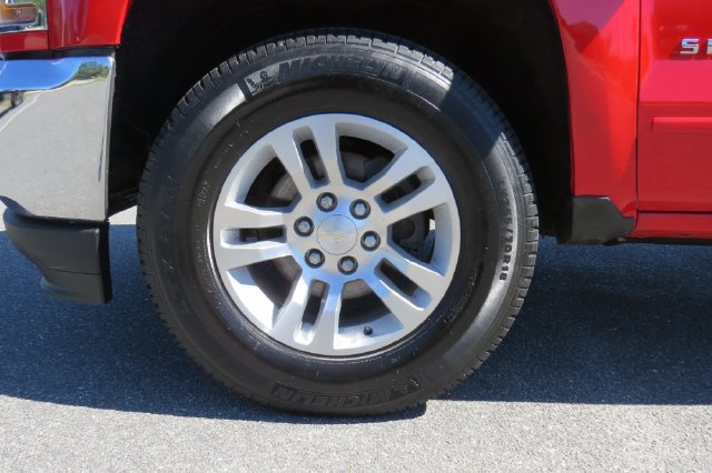 Used 2019 Chevrolet Silverado 1500 LT w/ All Star Edition AWD/4WD image 11