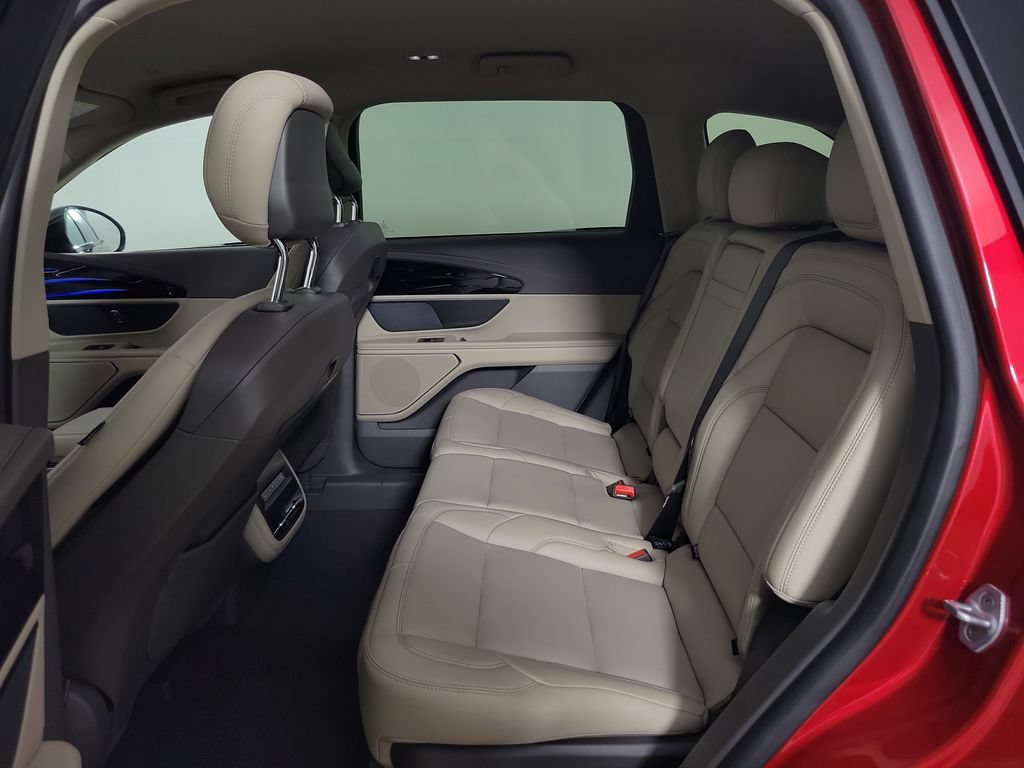 Certified 2025 Lincoln Nautilus Premier AWD/4WD image 12