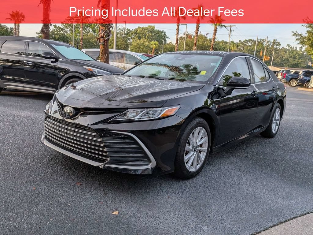 Used 2023 Toyota Camry LE w/ Convenience Package FWD image 9
