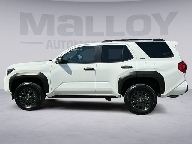 Used 2025 Toyota 4Runner SR5 AWD/4WD image 2