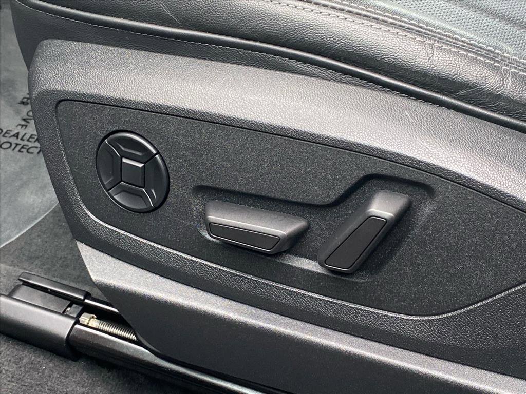 Used 2023 Audi e-tron Premium Plus w/ Premium Plus Package image 12