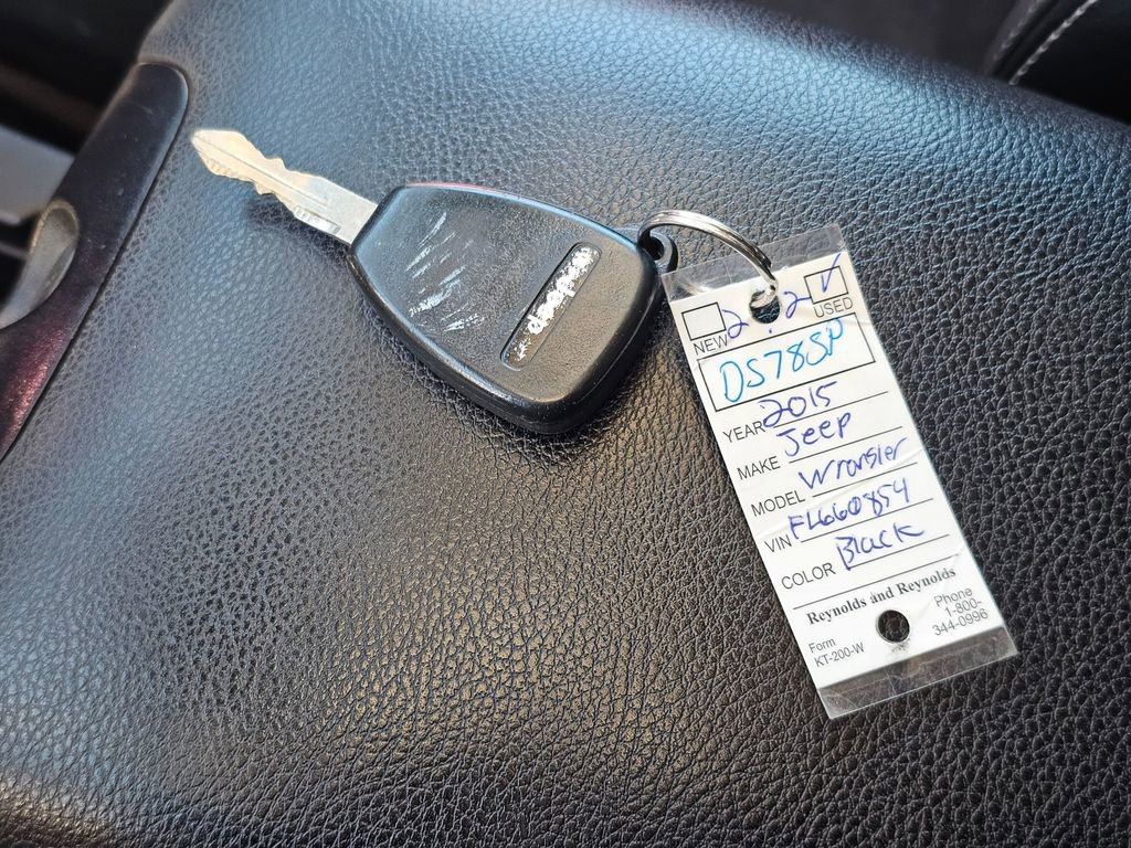 Used 2015 Jeep Wrangler Unlimited Sahara w/ Max Tow Package image 31