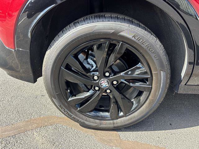 Used 2025 Buick Encore GX Sport Touring w/ Advanced Technology Package AWD/4WD image 30