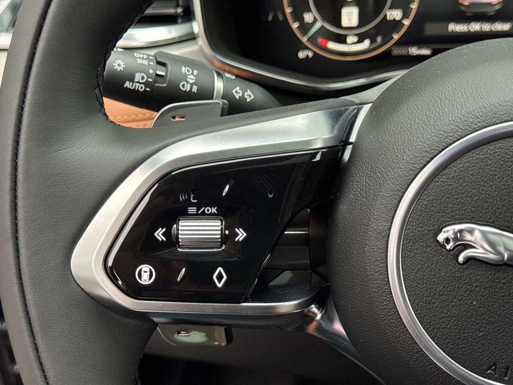 New 2026 Jaguar F-PACE R-Dynamic S AWD/4WD image 29