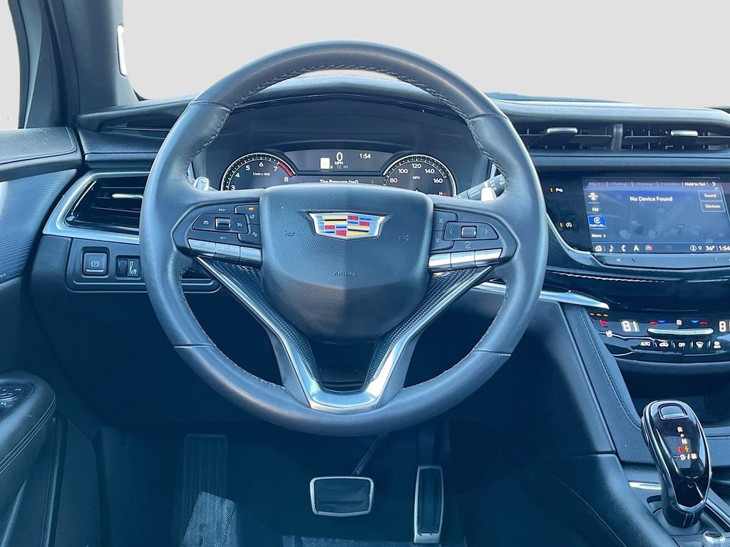 Used 2024 Cadillac XT6 Sport image 11