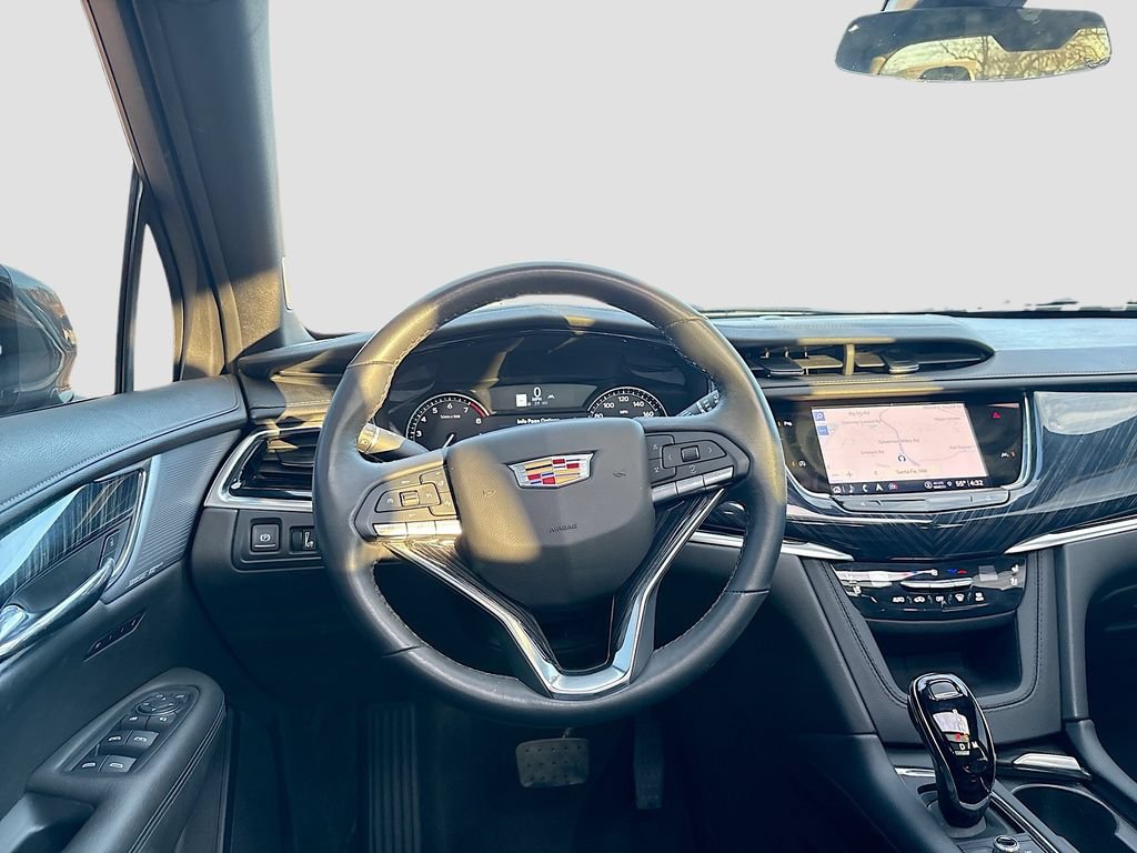 Used 2024 Cadillac XT6 Premium Luxury w/ LPO, Floor Liner Package AWD/4WD image 24